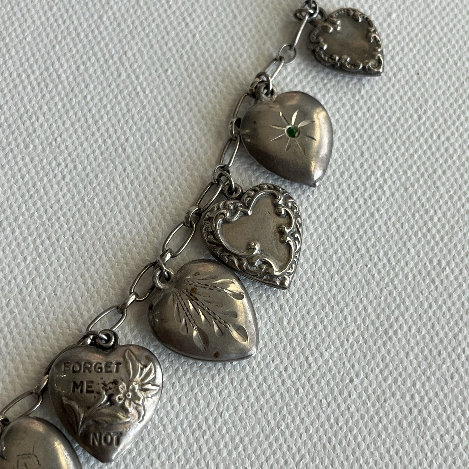 Vintage WW2 Puffy Hearts Necklace Forget Me Not GREAT SEAL Patriotic Military