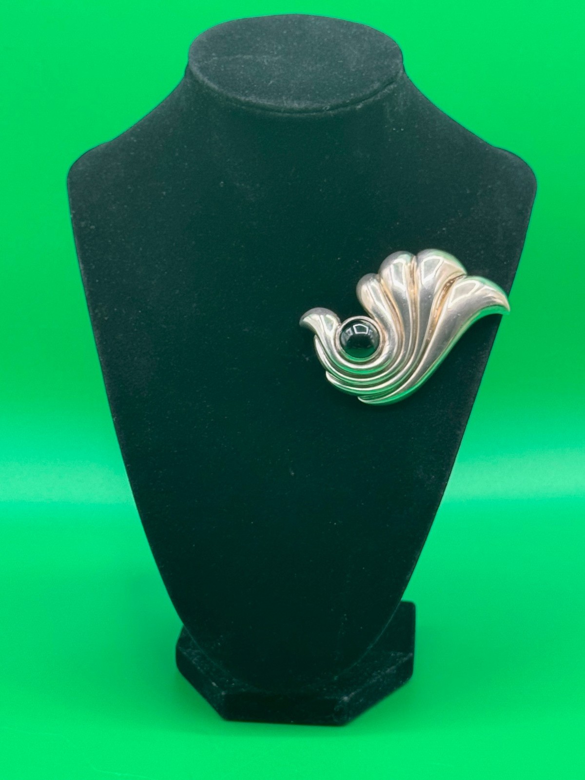 Vintage Morning Sun Brand Sterling Brooch With Onyx 44.38 gm / 2.5 X 1.75 in