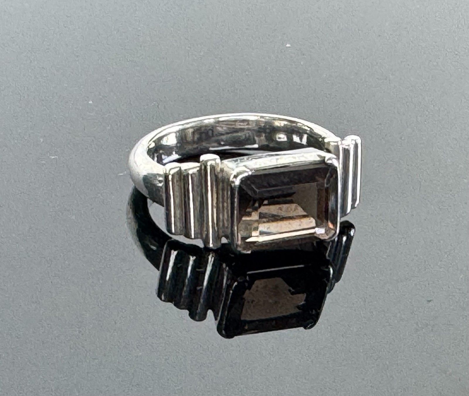 Unisex Vintage 925 Sterling Silver Ring Brown Faceted Stone Size 6.5