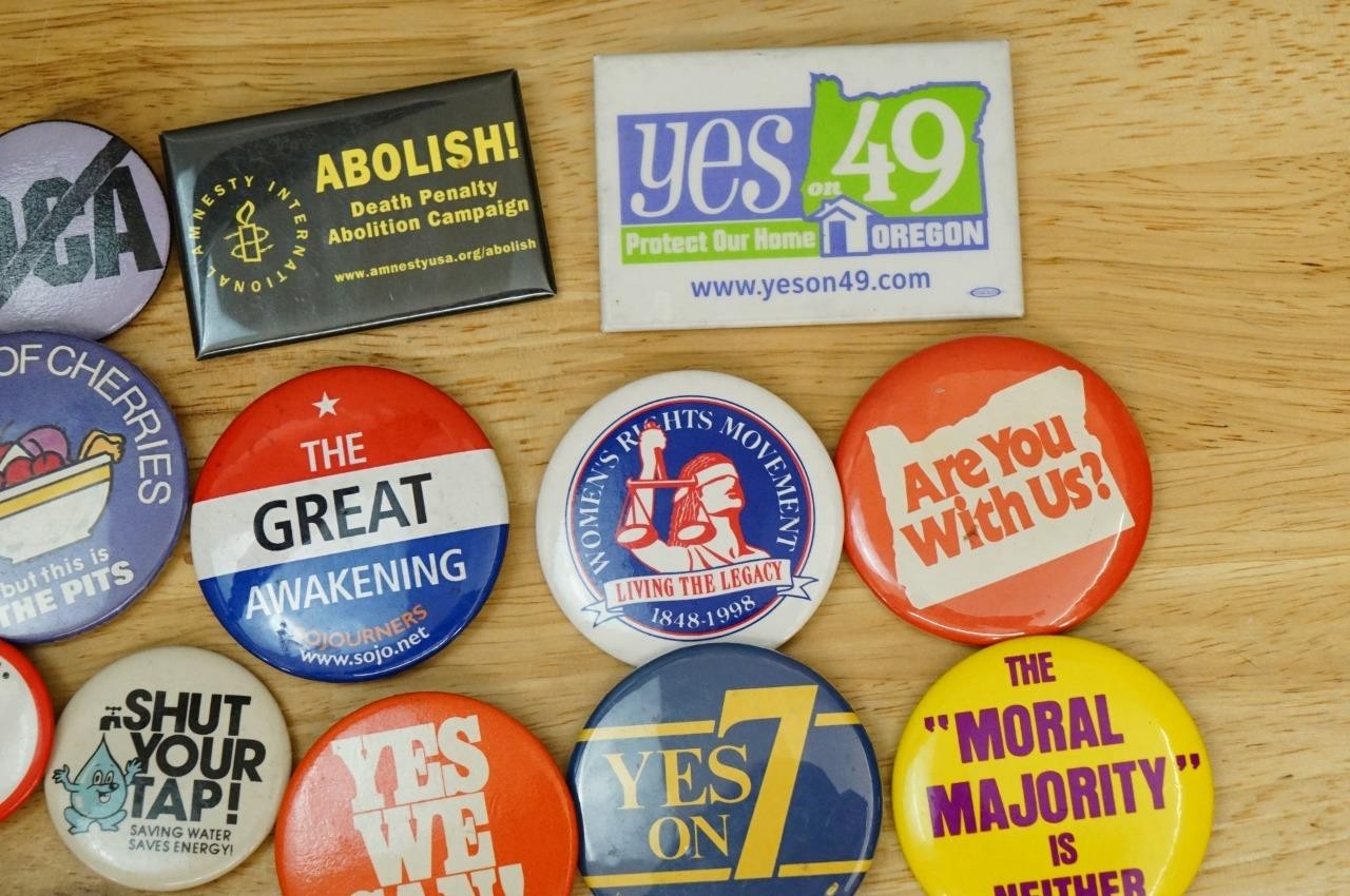 Vintage Lot Pinback Buttons Protest Political Environment Stop Hunger Yes We Can