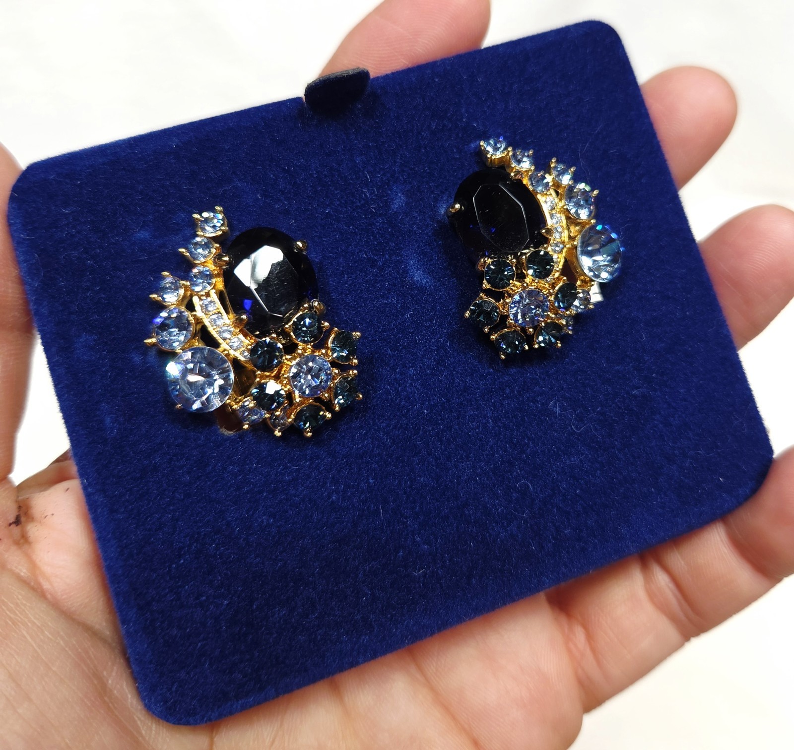 Vintage Jacqueline Kennedy Camrose & Kross French Blue Crystal Earrings Set Cert