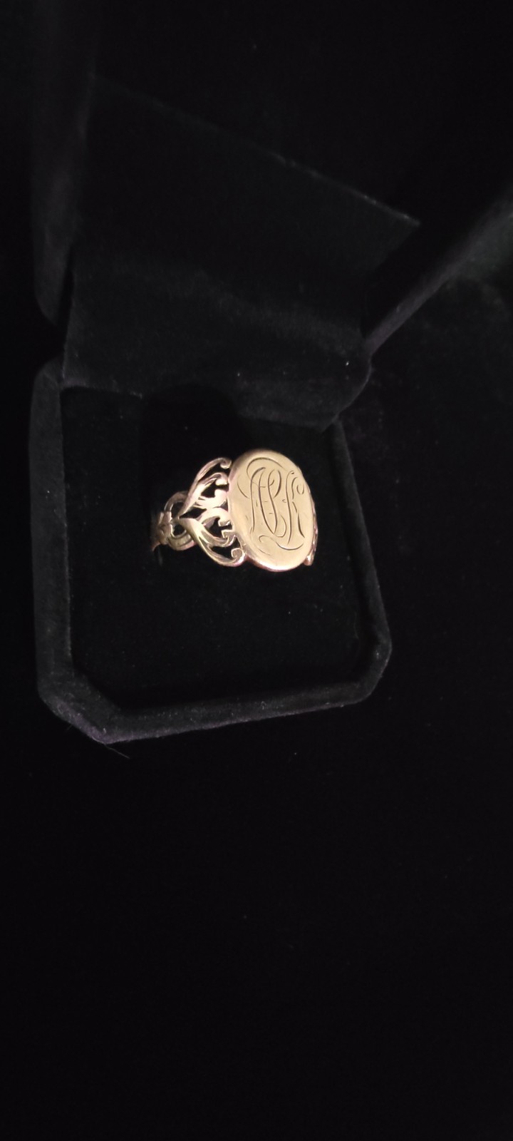 Antique Victorian Signet Ring, 12K Yellow Gold 6.61g Beautiful Size 11.25