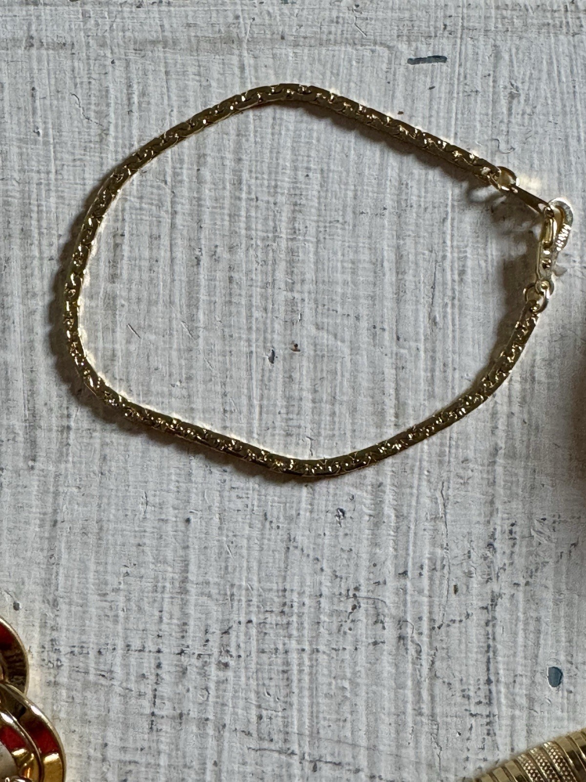 Vintage To Now Gold Tone Costume Mixed Unbranded/ Branded Jewelry Lot 9 Pieces