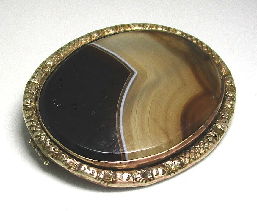 VICTORIAN Gold Plated Brass and Agate Pin / Pendant 21.4 grams 2 1/2” x 2”