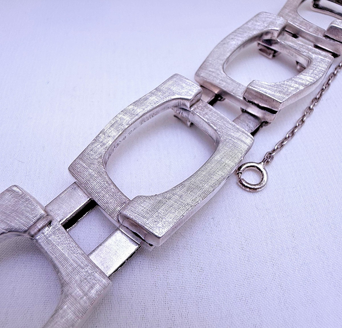 Vintage Modernist Belgiorno 900 Silver Bracelet 1970s Argentina 95.3 g 7.25 in