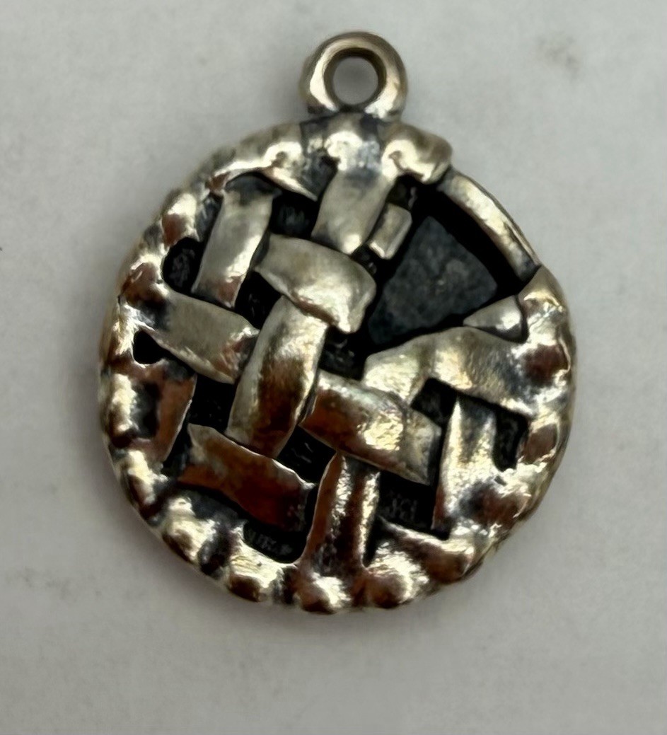 James Avery Retired Cute As Pie Sterling Silver 925 Charm RARE ITEM!!!!
