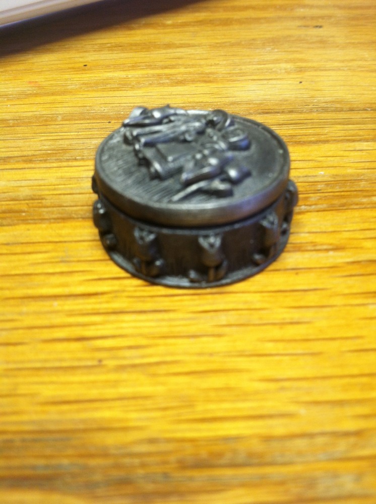 PEWTER TRINKET BOX EARRINGS NECKLACE PILGRIMS PIONEER VINTAGE