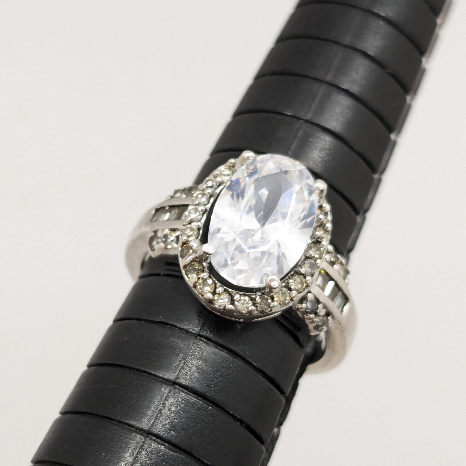 Vintage Elegant RING Silver 925 with Big Bright Stone -size: 8.25US (18mm) | #91