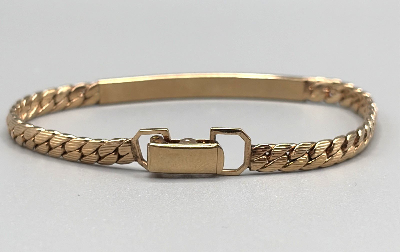 Vintage Avon Gold Tone ID Bracelet 7” Blank Engravable Bar Curb Chain