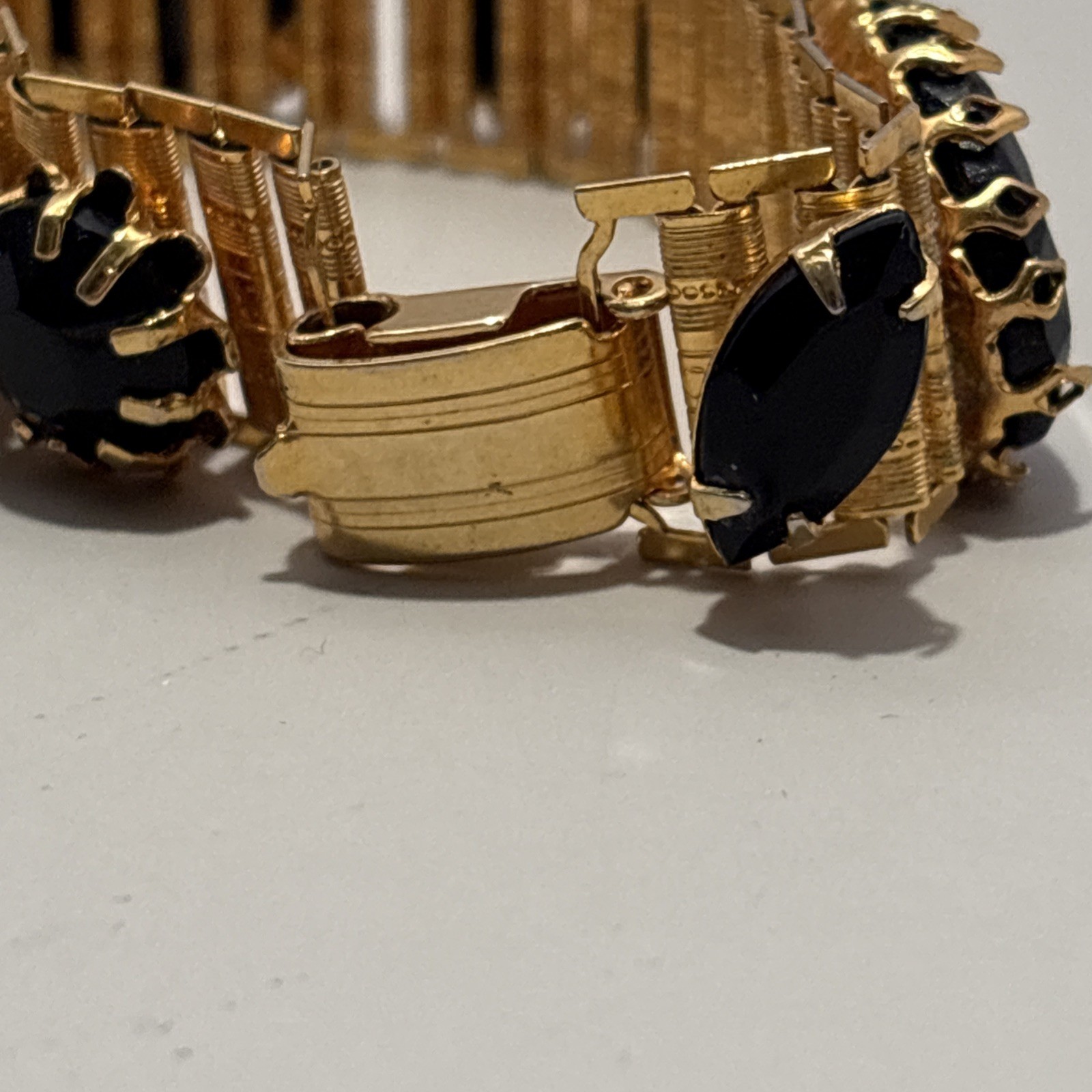 Vintage 1950’s Black Onyx Faceted Crystal Link Bracelet Fit a 6.5” Wrist. J-41
