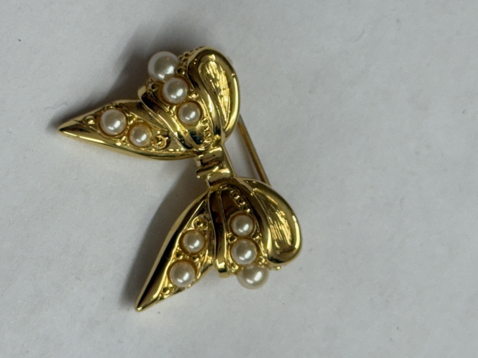 Vintage Gold Tone Butterfly Lapel Pin Hat Vest EUC K239
