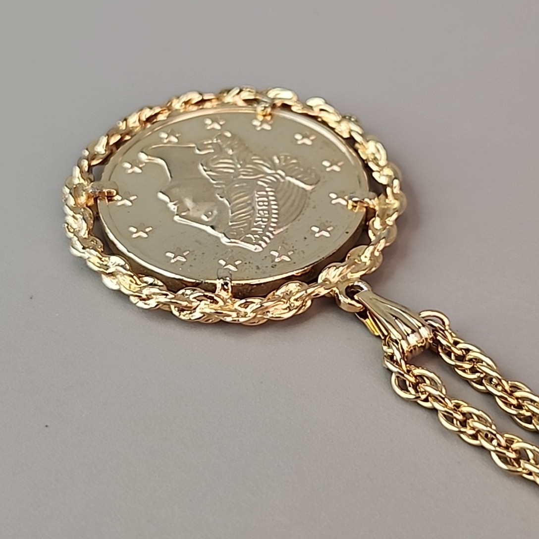 Vintage Avon Bicentennial Coin Necklace Lady Liberty 1976 Gold Tone 28″