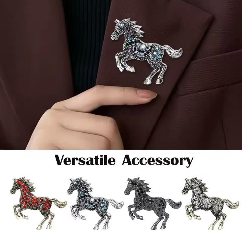 Vintage Red Crystal Horse Brooch Pin Antique Gold Tone Rhinestone Animal Jewelry