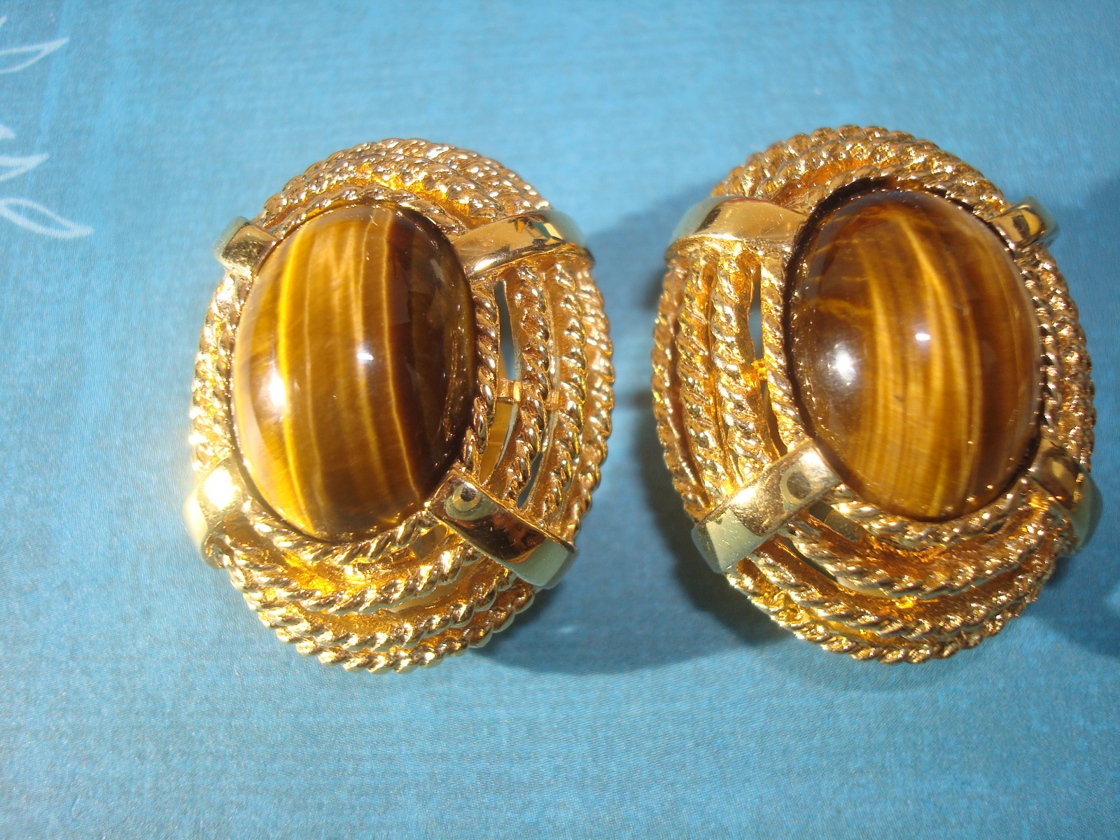 Vtg.St.JOHN LOT (2) EARRINGS OVAL TIGER’s EYE GOLD/T, BLACK ENAMEL RHINESTONES