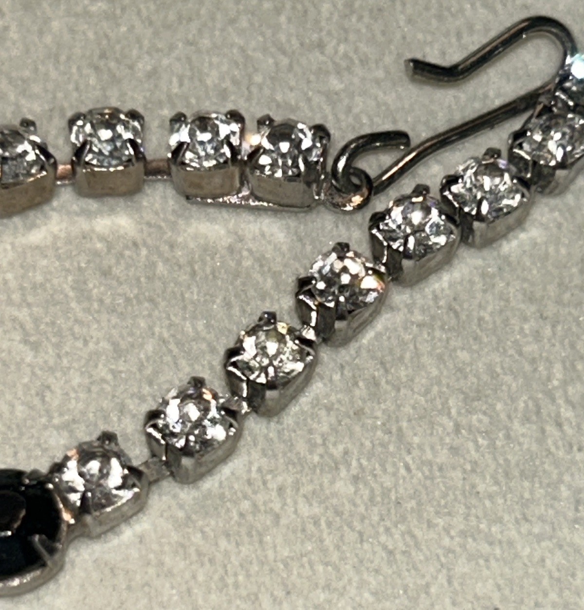 Joseph Warner Signed Black Glass Rhinestone Bib Necklace Vintage Mid Century 15”