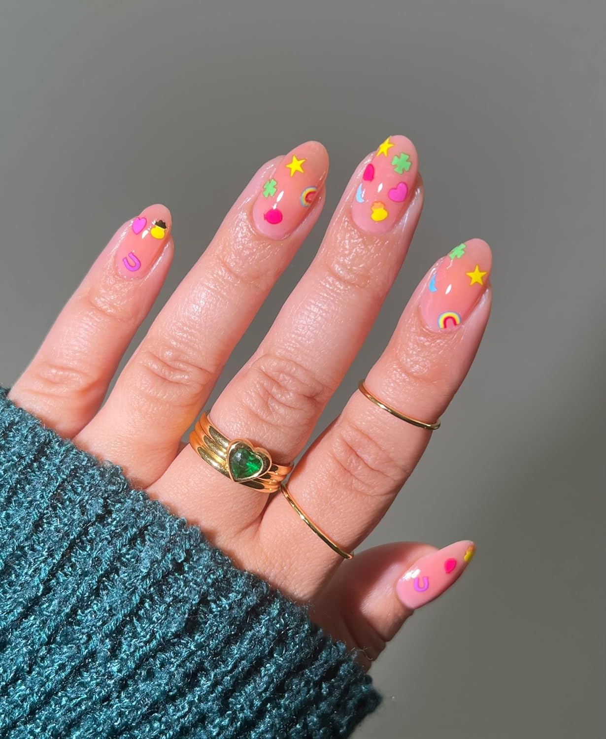 Lucky Charm – Super Thin & Easy-To-Apply Nail Art with the Cutest Designs – Dura