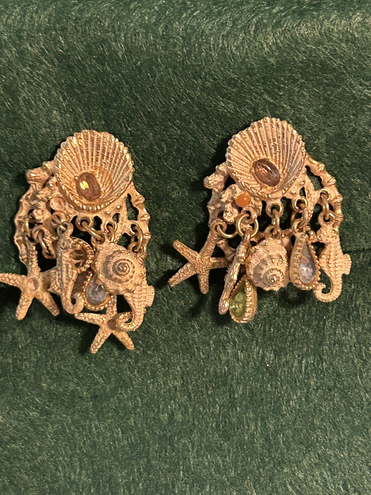 ART GOLD TONE BEACH THEME CLIP EARRINGS NAUTICAL STATEMENT