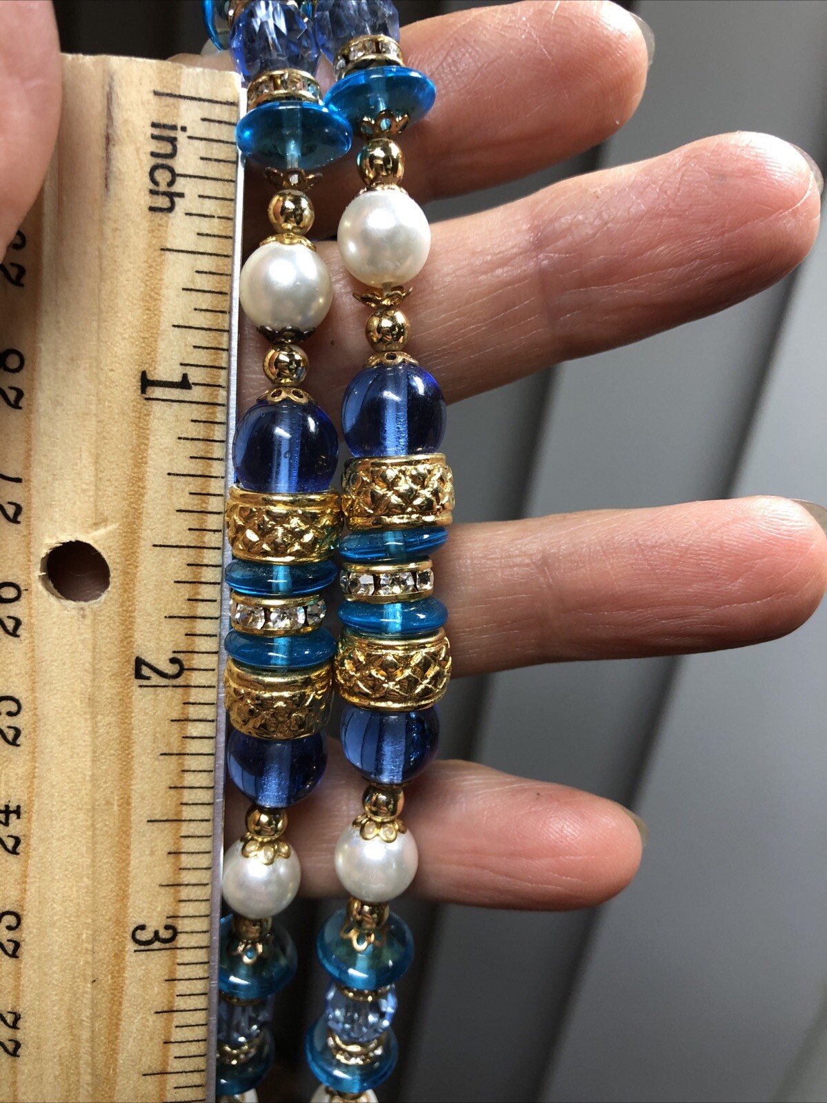 20. DAndre Venezia Gold tone Spacer Pearl Blue Yellow Glass bead Necklace 28″