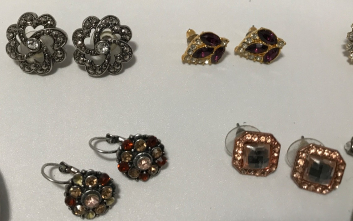 Pretty Vintage Rhinestone Bling Assorted Jewelry Lot 22 Pieces