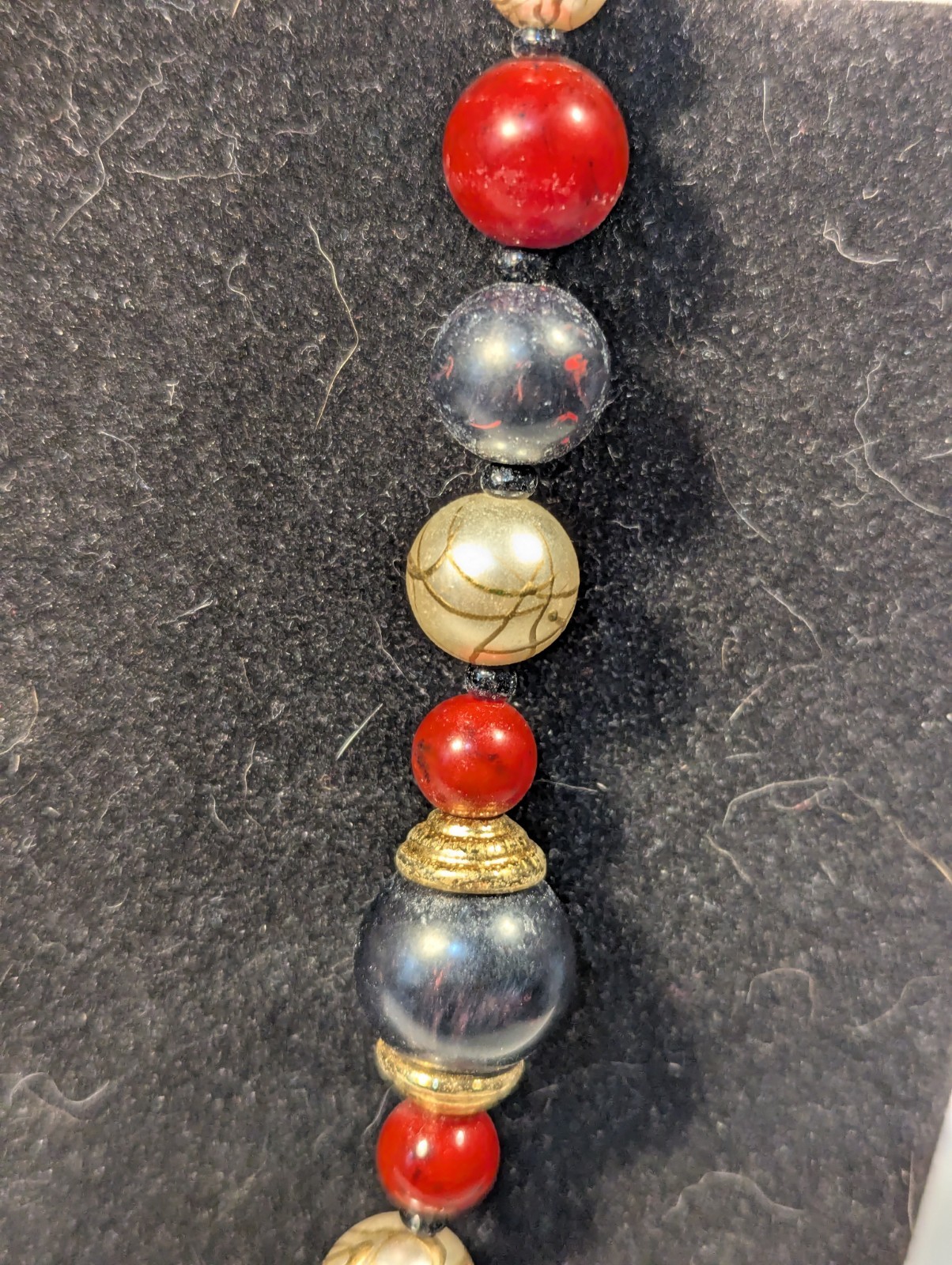 Vintage Avon Necklace Black Red Gold & White Beads 19 1/2 Inch