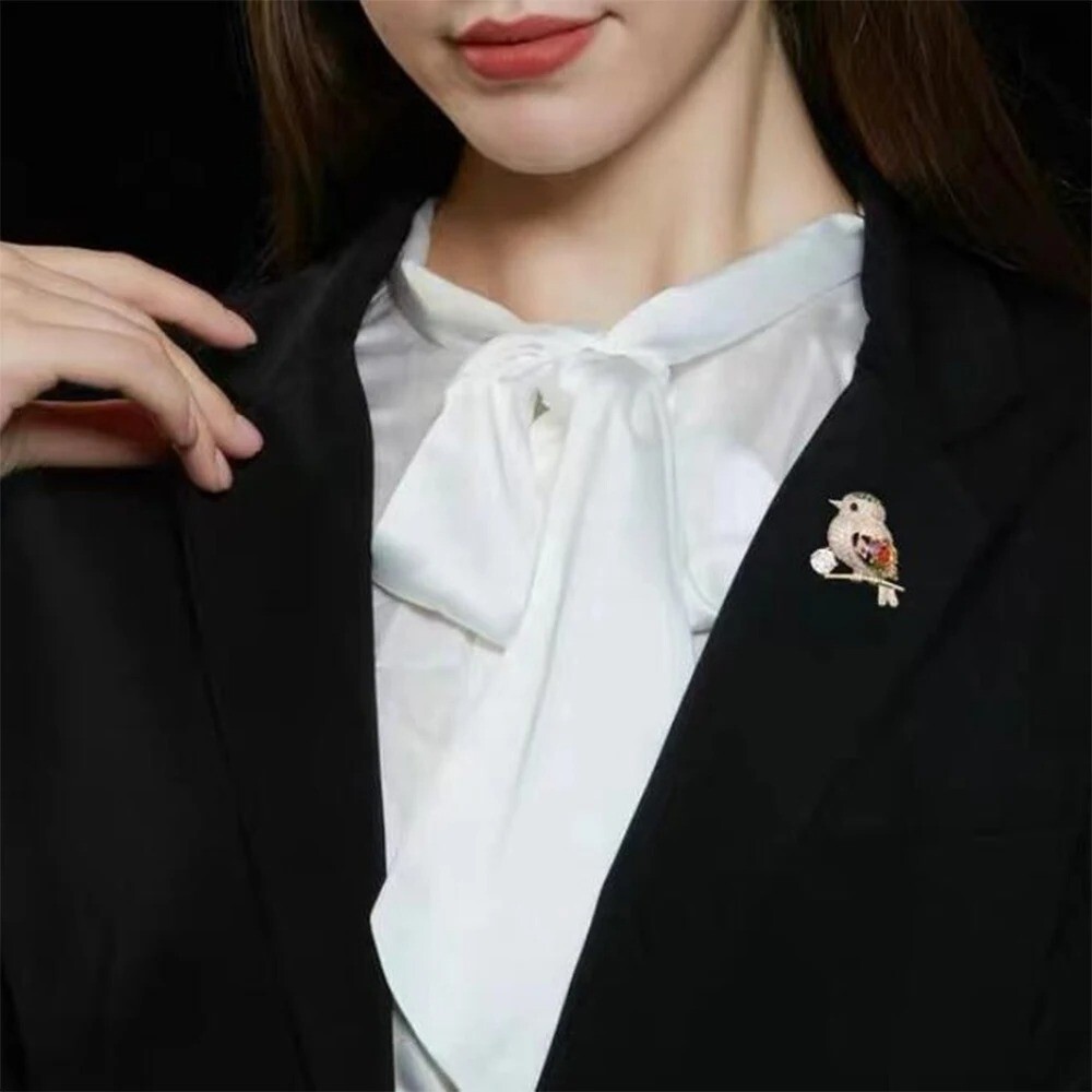 Shiny Rhinestone Cute Bird Corsage Brooch Decorated Clothing Lapel Pin Women New