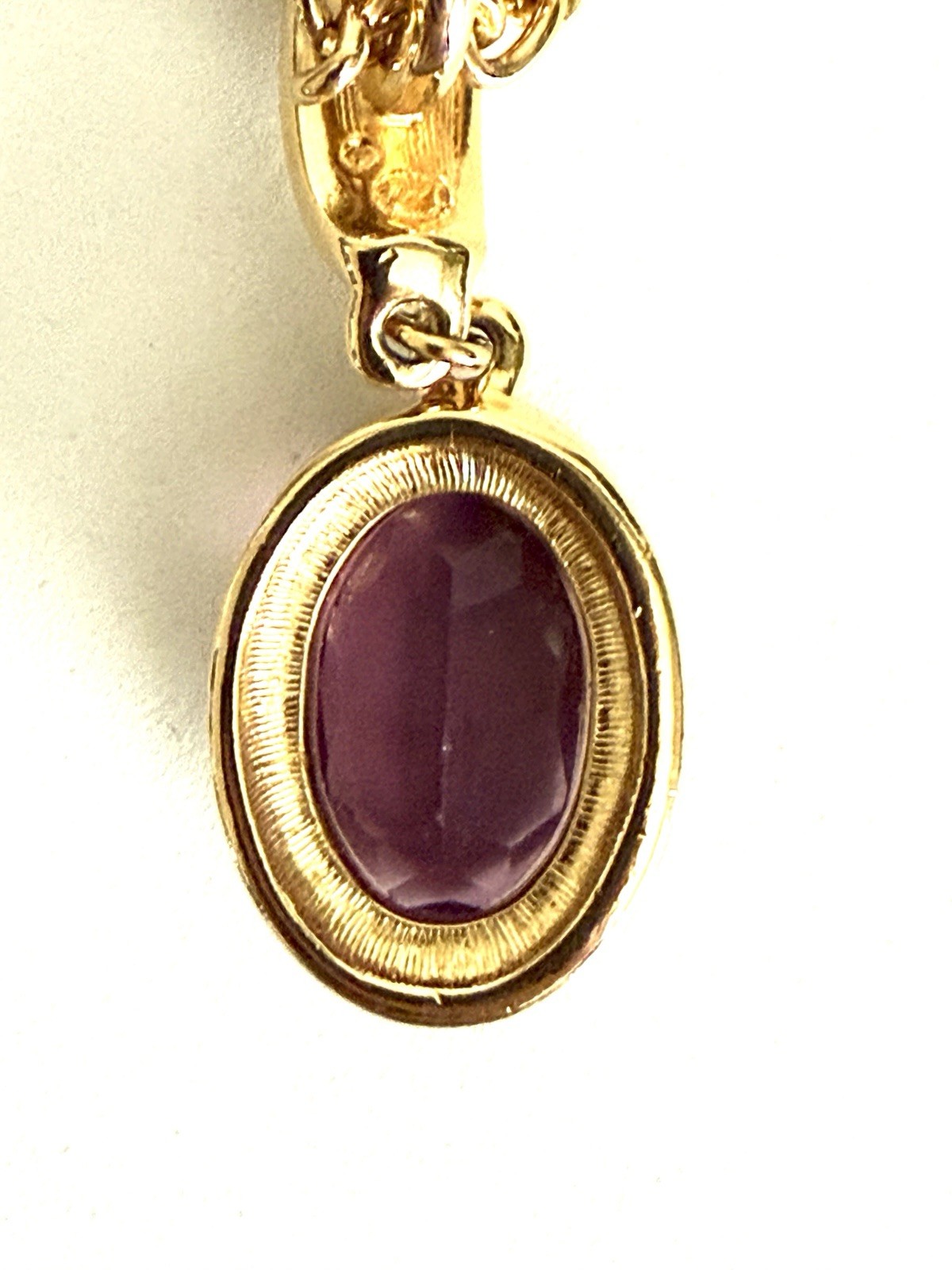 Swarovski Swan Signed Purple Crystal Oval Pendant , Gold Tone Necklace.