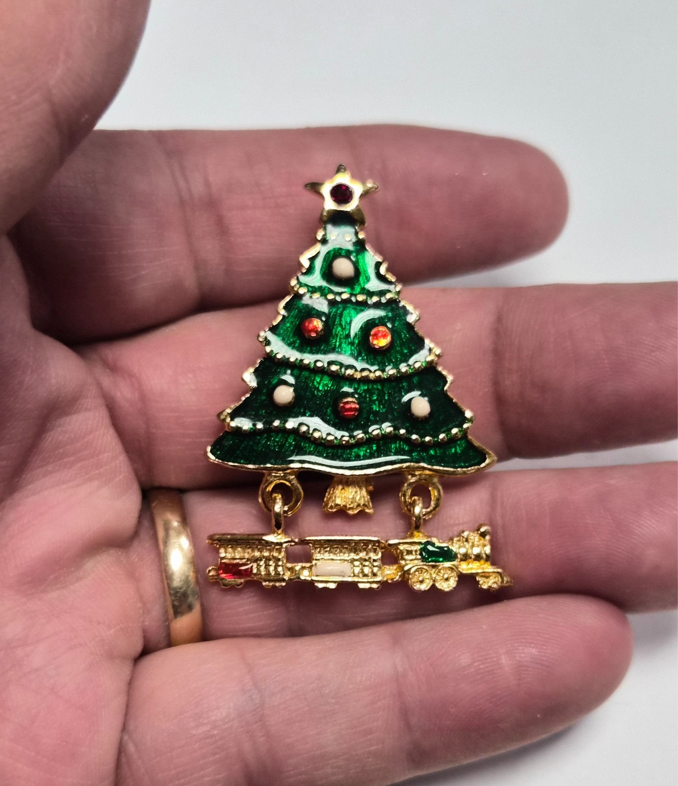 Vintage 80’s Gold Tone & Enamel Christmas Tree W/ Dangle Toy Train Pin / Brooch