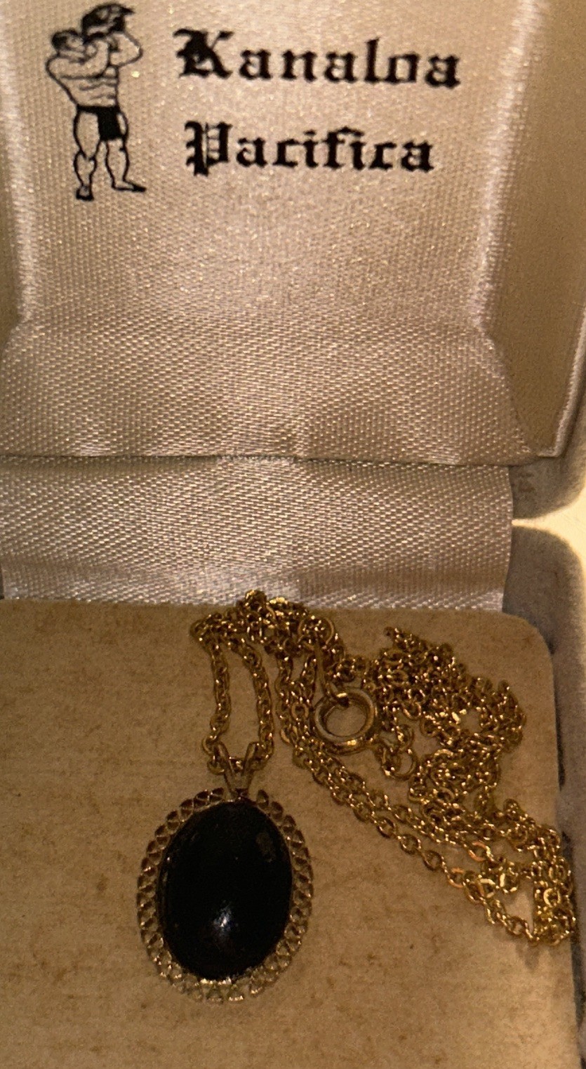 Vintage Kanaloa Pacifica Hawaii Black Coral Necklace Gold Plated Pendant Box 16”