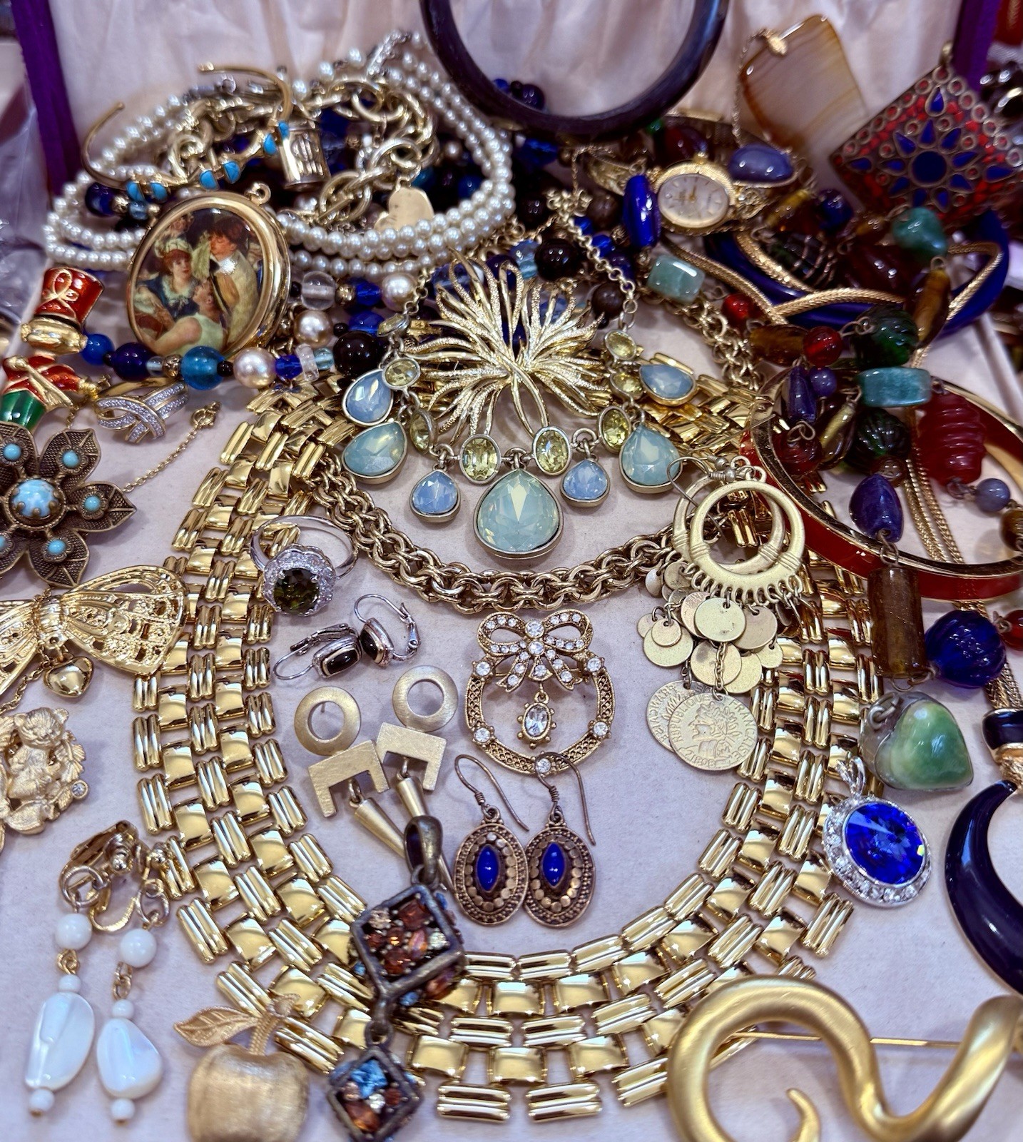 Vintage Estate Costume Jewelry Lot ! TRIFARI , MONET and more!