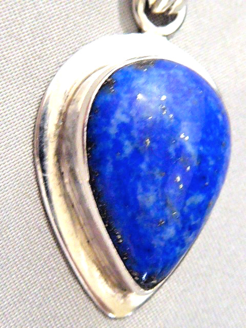 VINTAGE STERLING SILVER BLUE LAPIS LAZULI & SILVER MATRIX 1 5/8″ LAPIS PENDANT