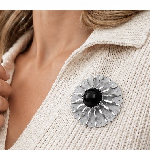 Vintage Sarah Coventry Black Cabochon Silver Tone Sunburst Brooch Pin Signed
