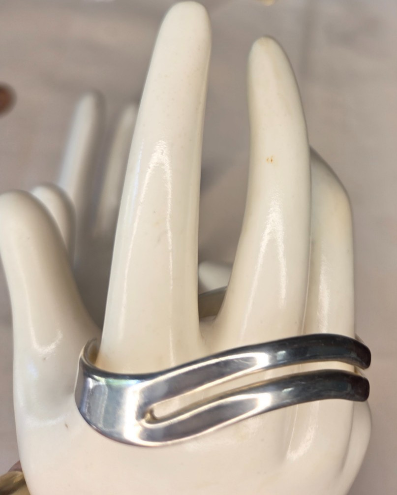 Solid Sterling Silver Vtg Mexico 2 Row Cuff Bracelet Signed AT w/ Beehive 18.7g