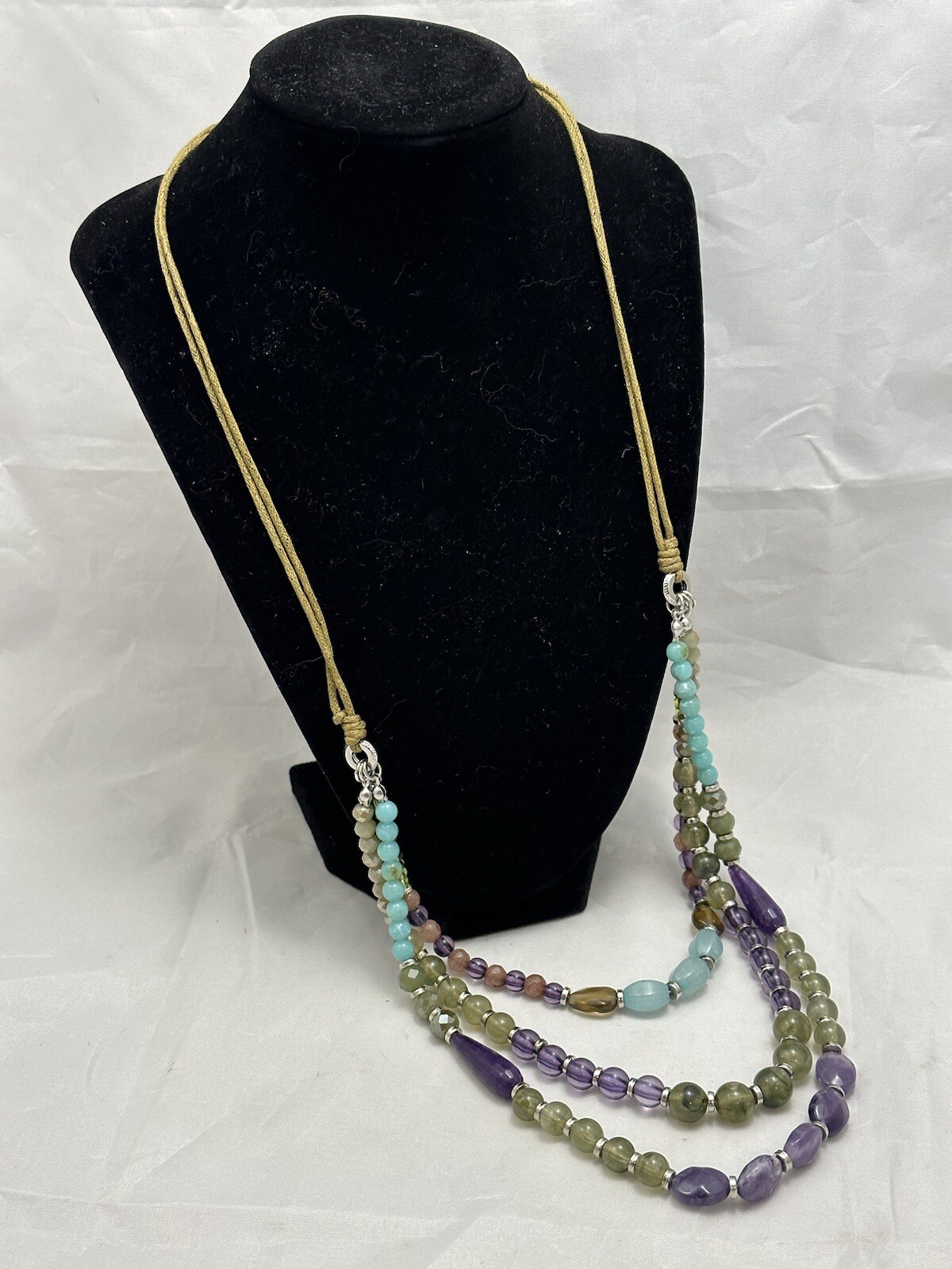 BEAUTIFUL Beaded TRIPLE STRAND C1946 NECKLACE 14”