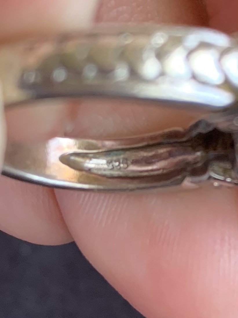 Vintage Sterling Silver 925 Ring Emerald Cut Clear 3 Stones Hearts in Design