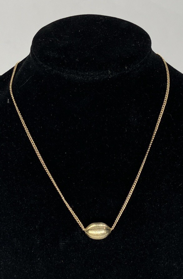 VTG Dainty Sarah Coventry 14″ Necklace w/ Brushed Gold Tone Sliding Orb Pendant