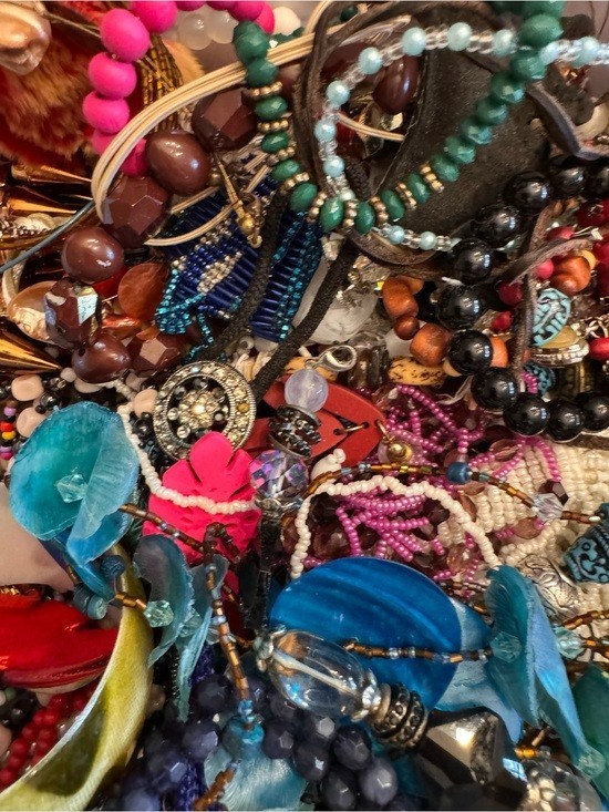 1 Lb of Assorted Jewelry Costume Mystery Resalable All Wearable BUY 3 GET 1 FREE