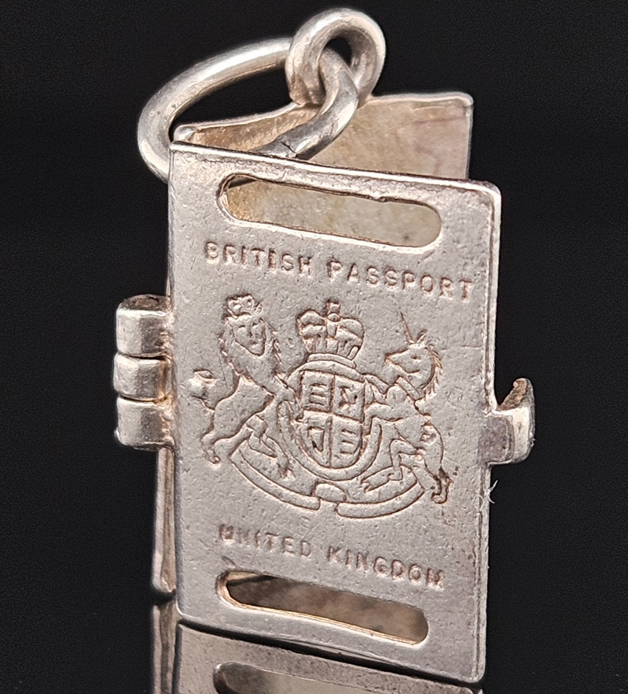 Nuvo Silver BRITISH PASSPORT OPENS Charm Pendant United Kingdom 3D Vintage