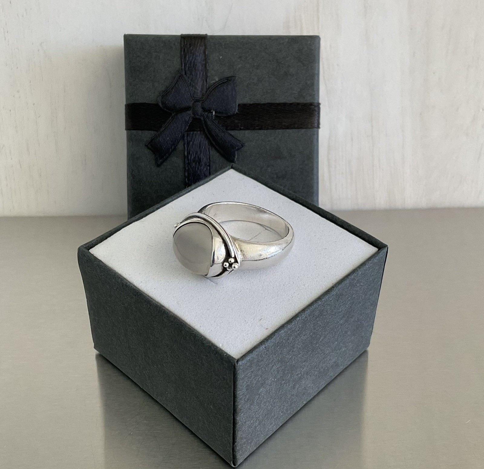 Vintage BASK Gray Moonstone Solitaire Ring Heavy 8 Grams Solid 925 Silver Size 7