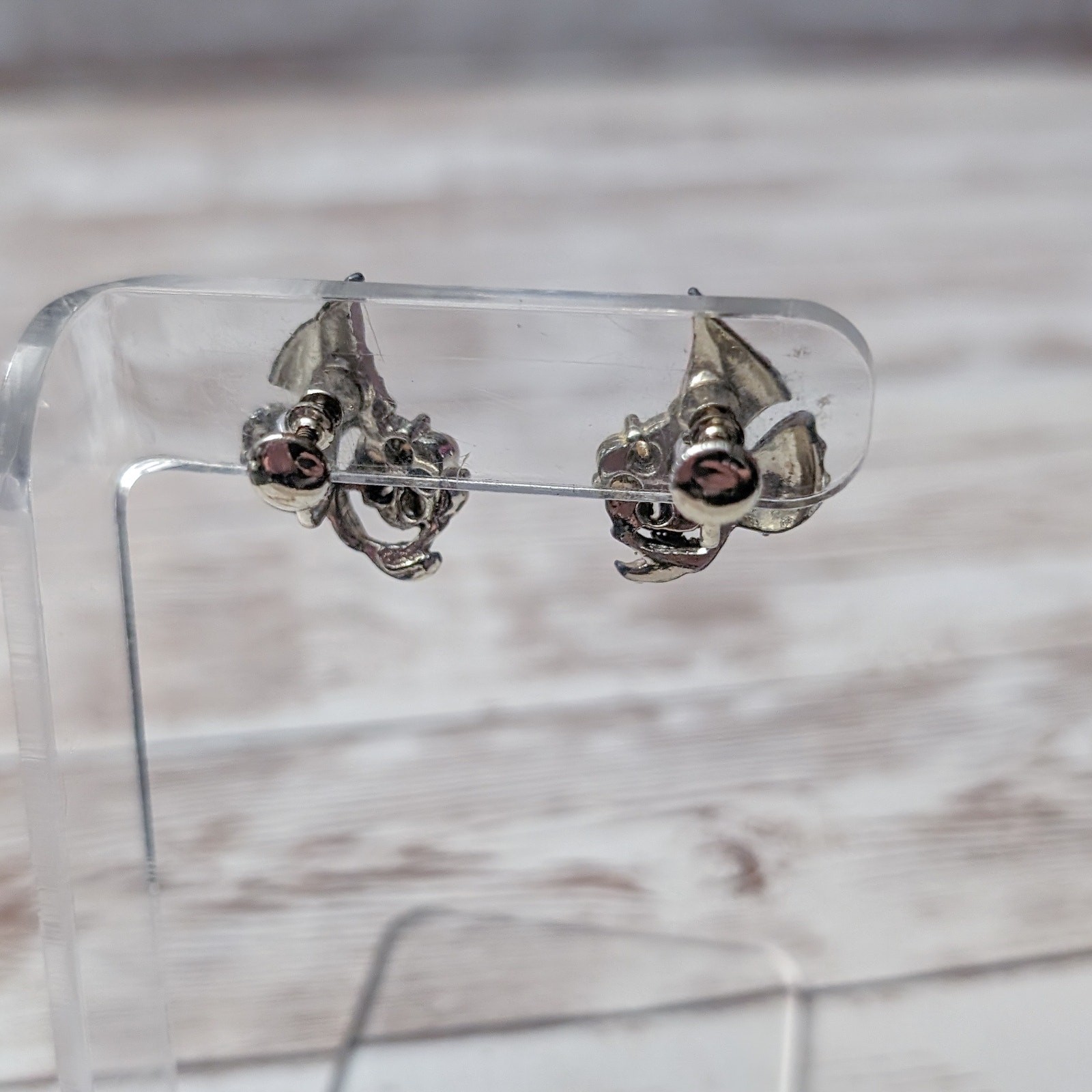 Vintage Screw Back Earrings – Pink Leaf with Cream & Turquoise Tone Accents