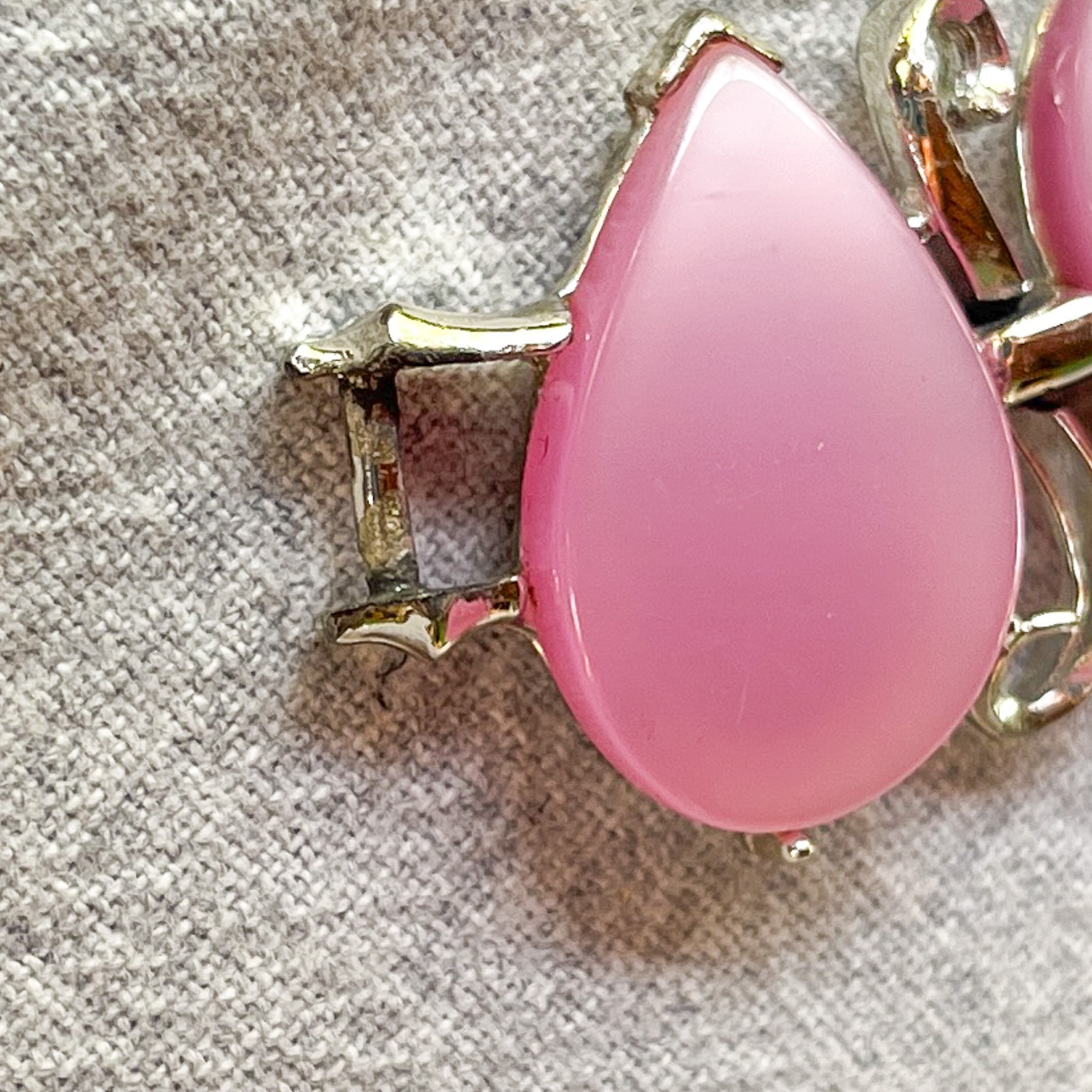 Vintage Pink Thermoset Bracelet Moonglow Atomic Mid Century Costume Jewelry