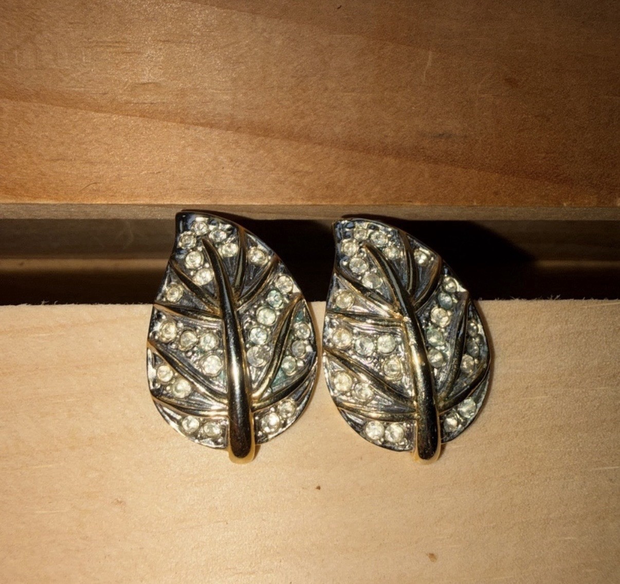 Vintage 1960s Gold & Silver Tone Clear Crystal Pave Leaf Postback Earrings