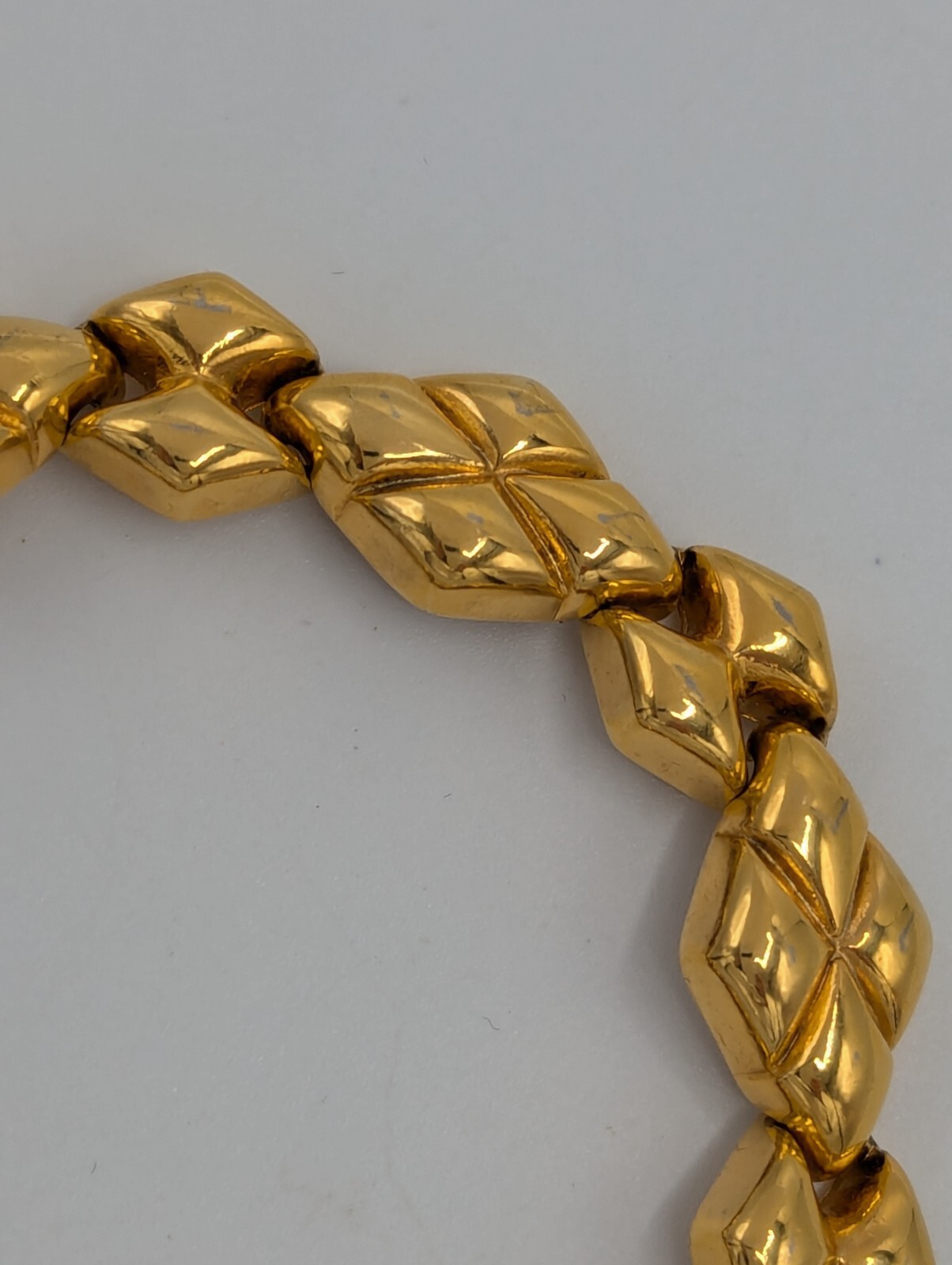 Monet Puffed Quilted Diamond Shape Bracelet Gold Plated 7.5″