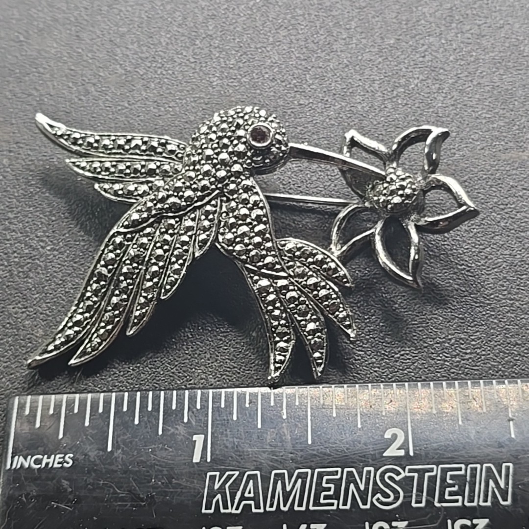 Avon Hummingbird Brooch Silvertone Metal Pin Marcasites Vtg 2.5″ Bird