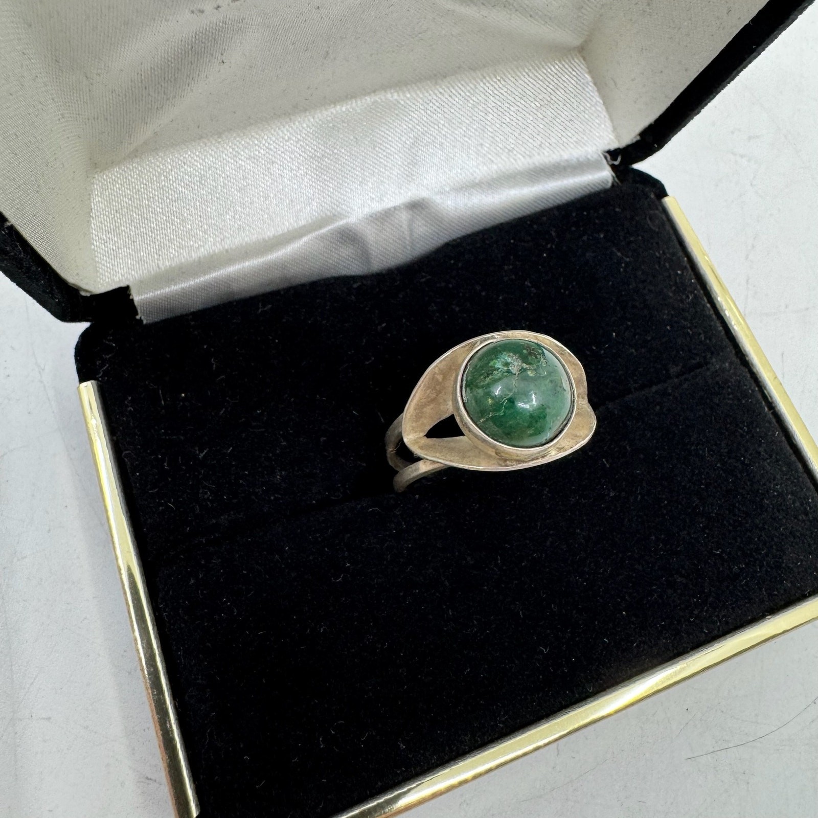 Vintage Taxco Boho Silver & Green Jasper Adjustable Ring – Very Good Condition