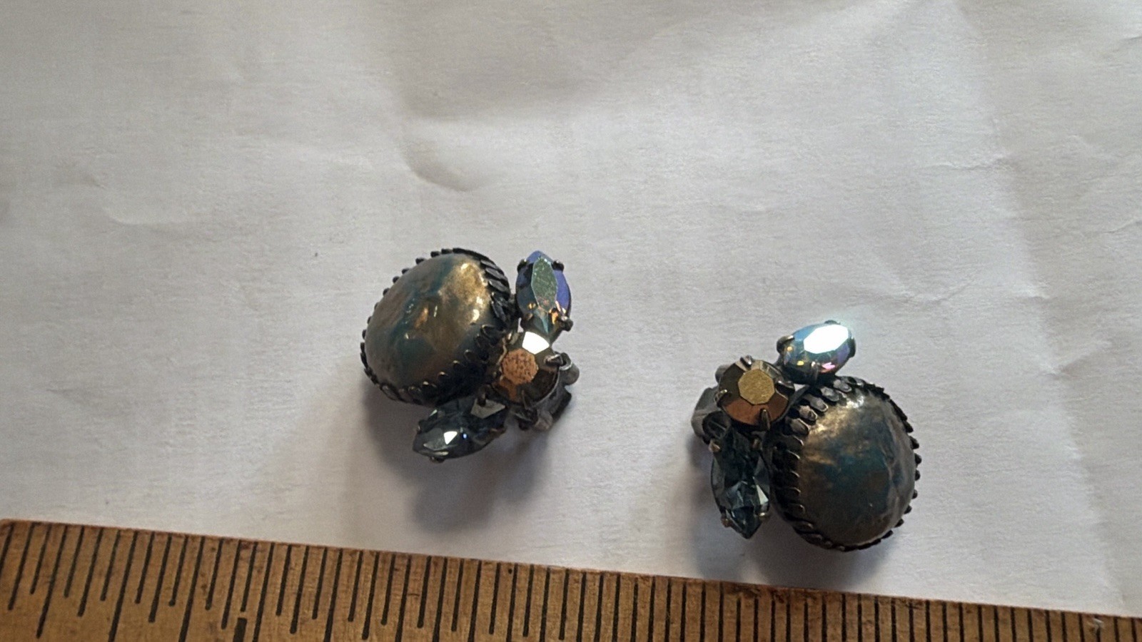 Goldblue Tinted Stone With Blue And Gold Faceted Crystals Clip On Earrings