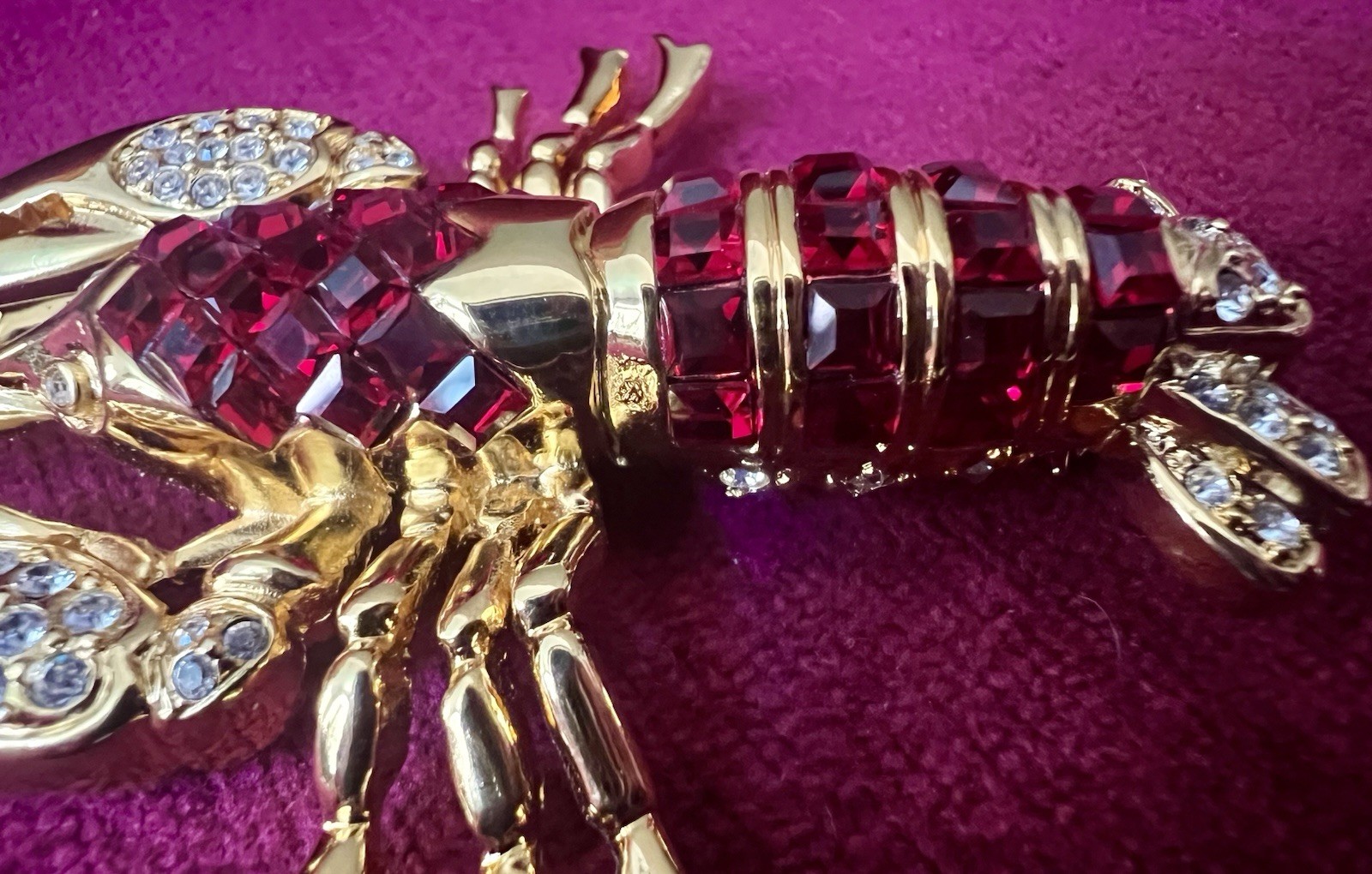 FABULOUS SIGNED NOLAN MILLER 1980s RED RUBY LOBSTER BOOCH 3” EXCELLENT CONDITION