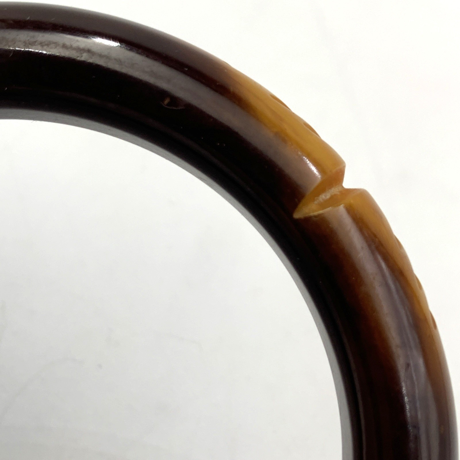 Carved BAKELITE Bangle Bracelet Vintage Brown Mottled Golden-Brown 32.2g