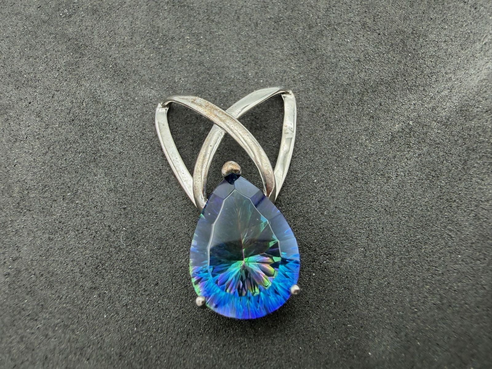 3.57g Vintage Sterling Silver 925 Teardrop Blue Green Iridescent Pendant M