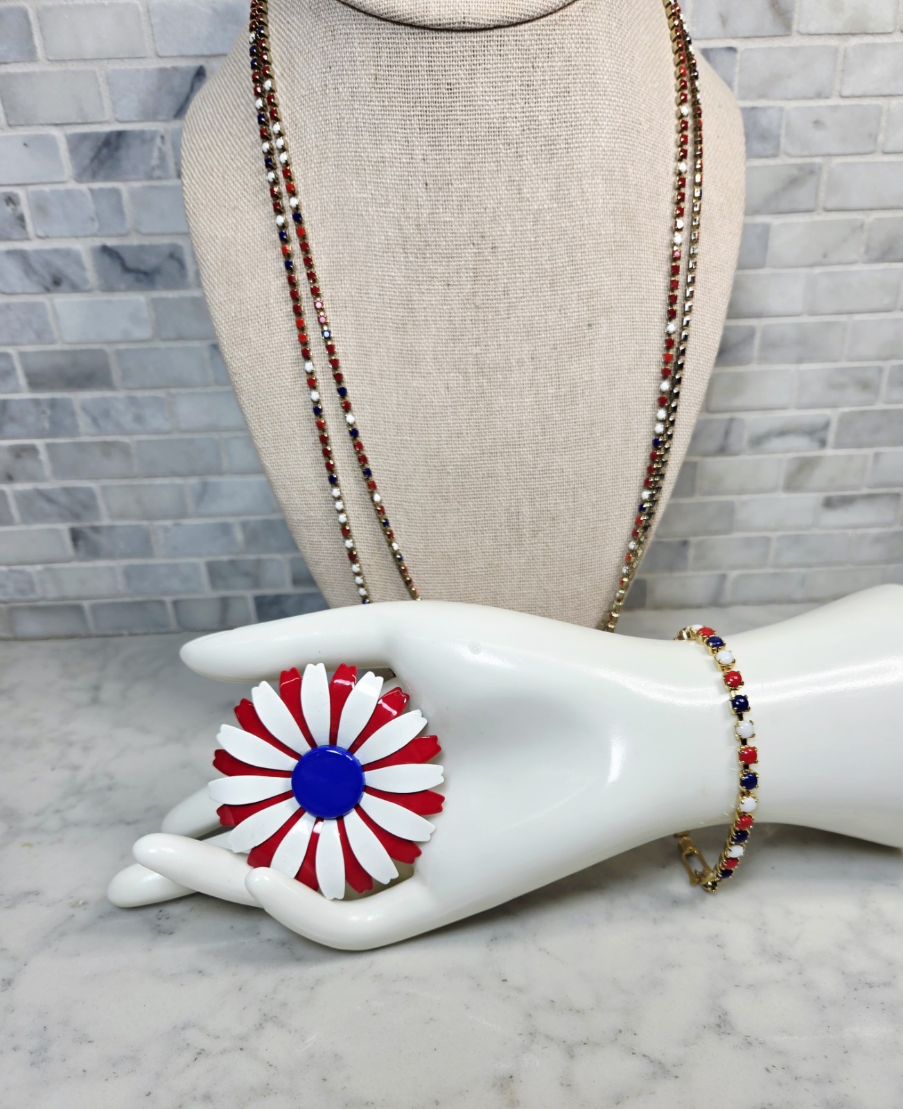 Vintage Red White & Blue Patriotic Jewelry Set Brooch Necklace & Bracelet