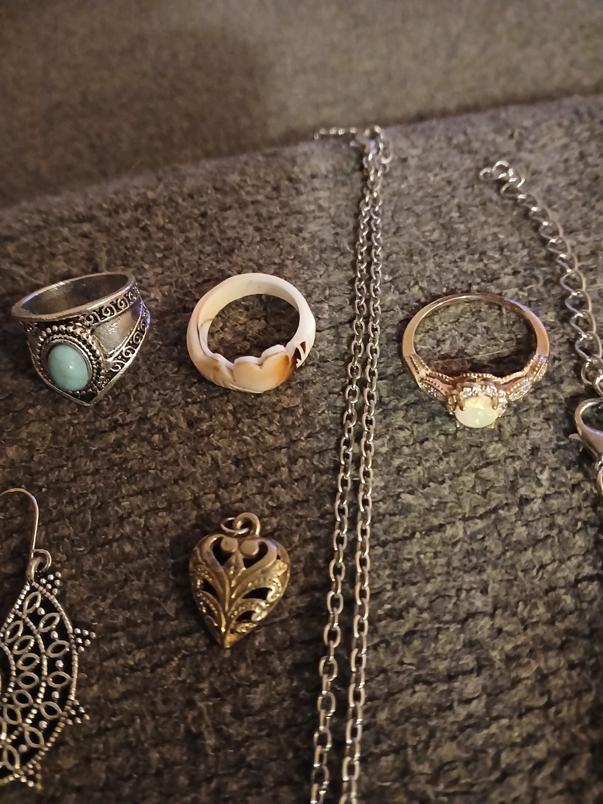 Vintage jewelry lot, Rings, Bracelets, Necklaces , Watches, earrings etc. 21 pc.